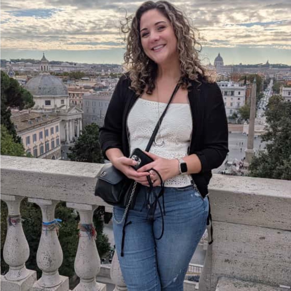 Meet your Posher, Anna